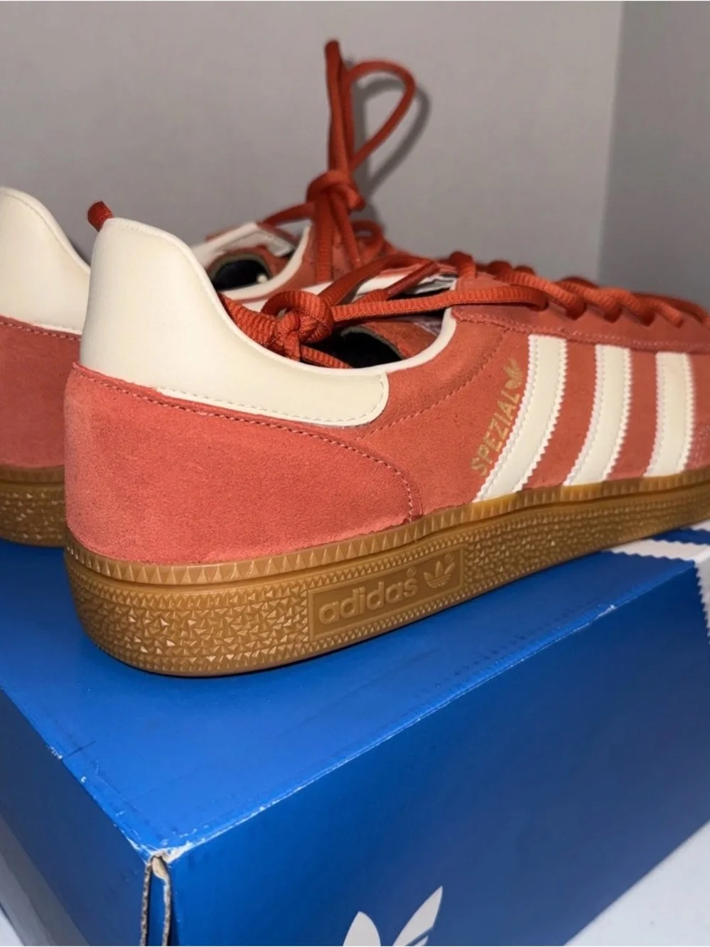 adidas authentic spezial